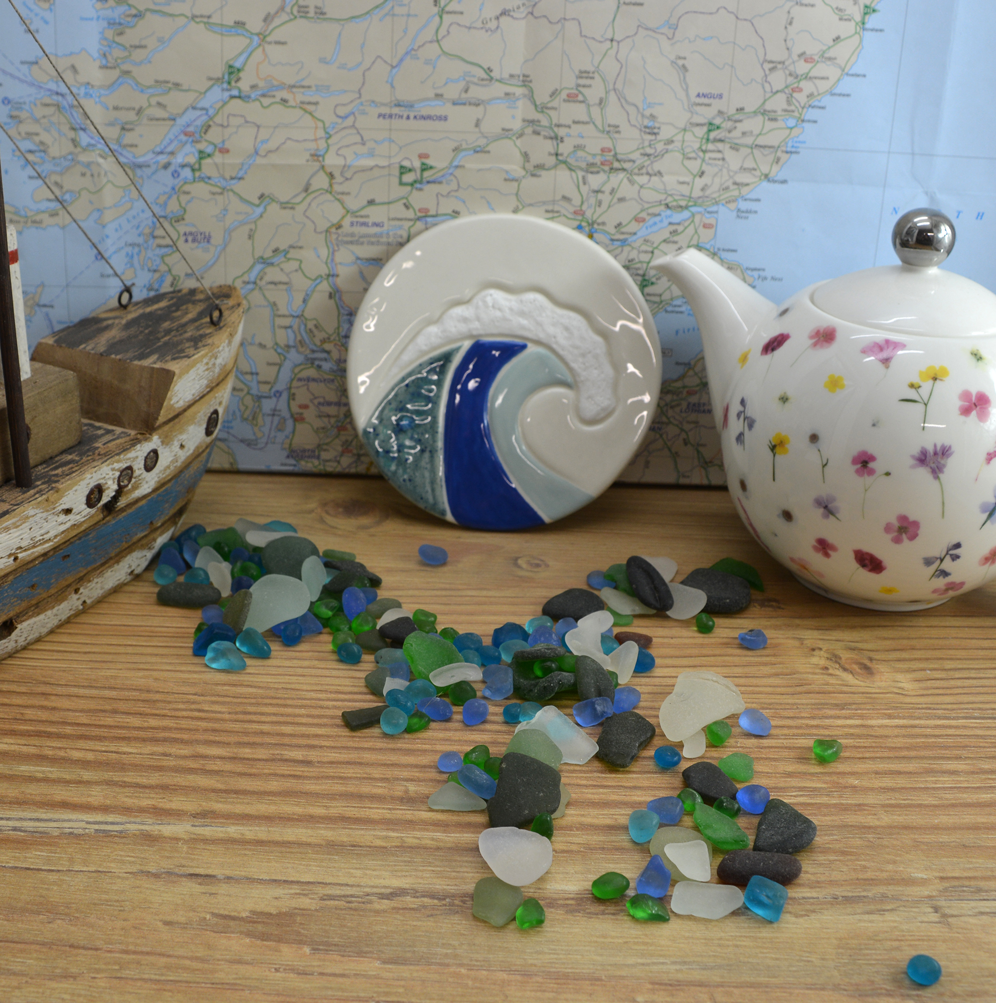 Handmade Ceramic Wave Teapot Stand - Image 4